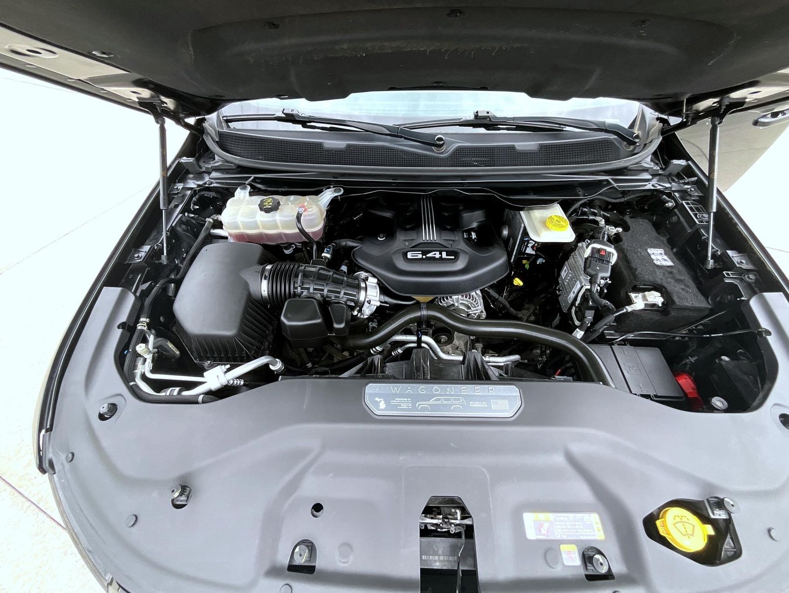 2023 Jeep Grand Wagoneer III Obsidian photo 25