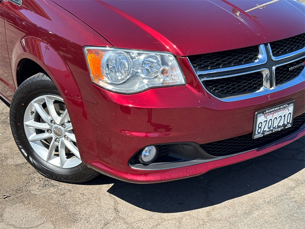 2020 Dodge Grand Caravan SXT photo 3
