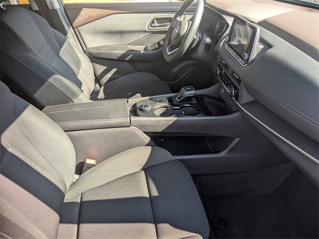 2023 Nissan Rogue S photo 22