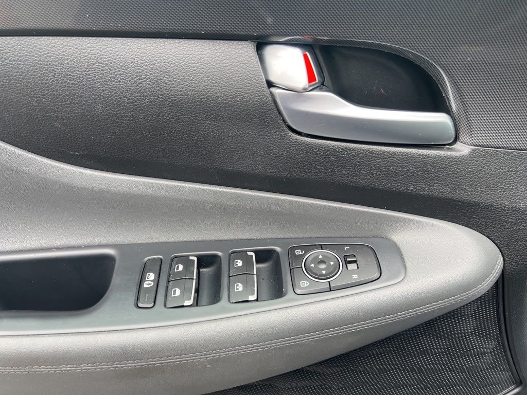 2022 Hyundai Santa Fe SEL photo 6