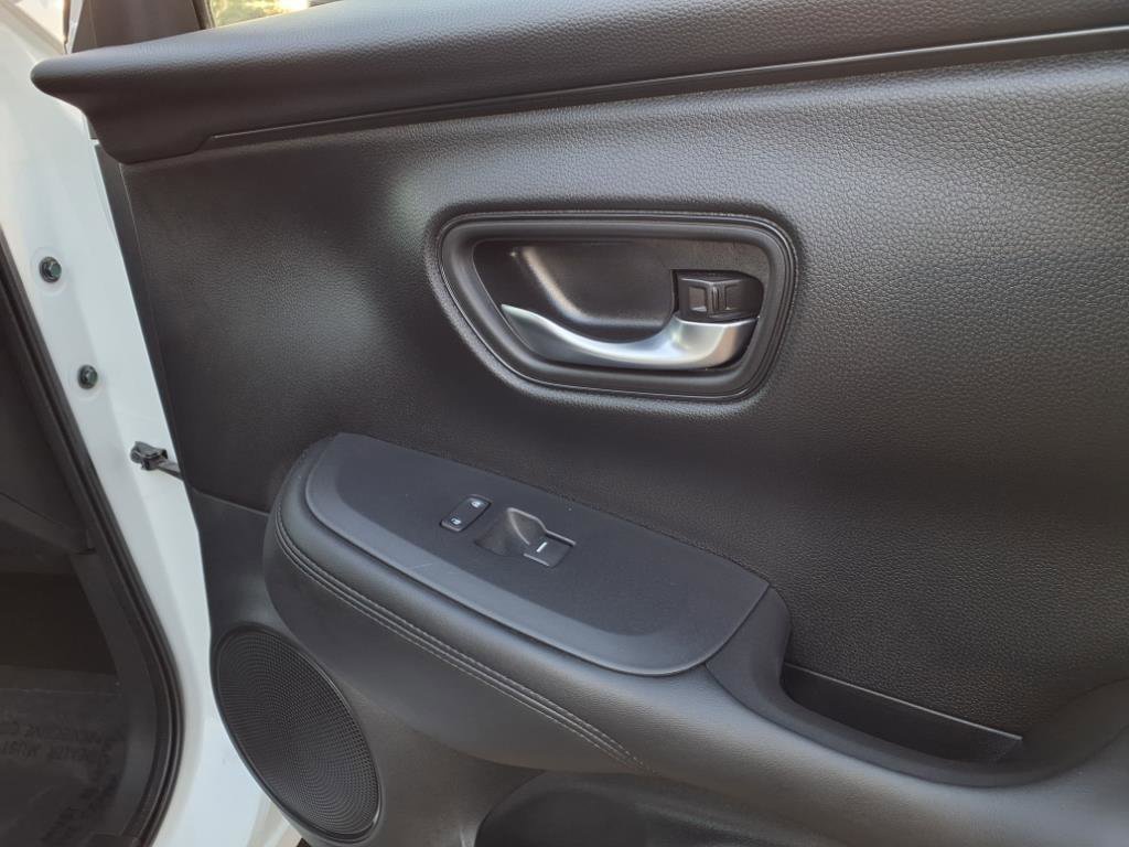 2023 Honda HR-V LX photo 11