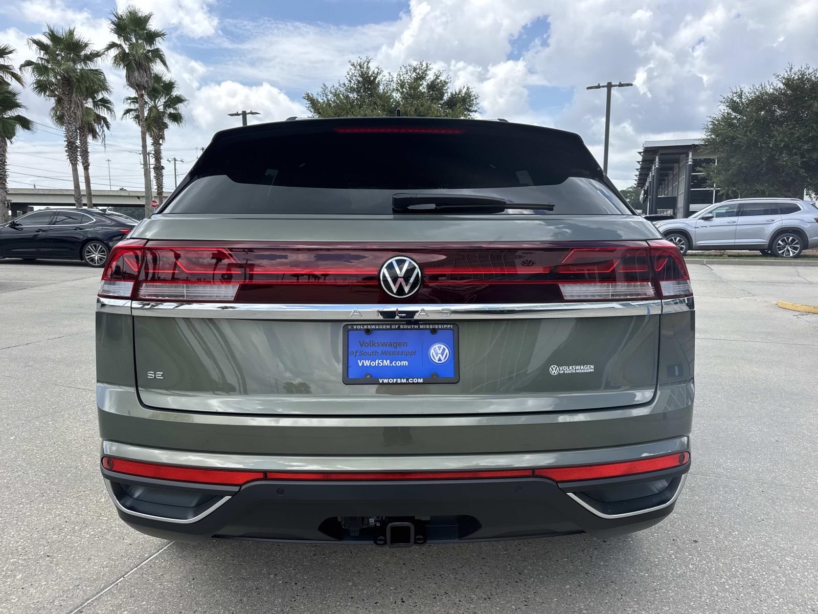 2026 Volkswagen Atlas Cross Sport SE Technology photo 4