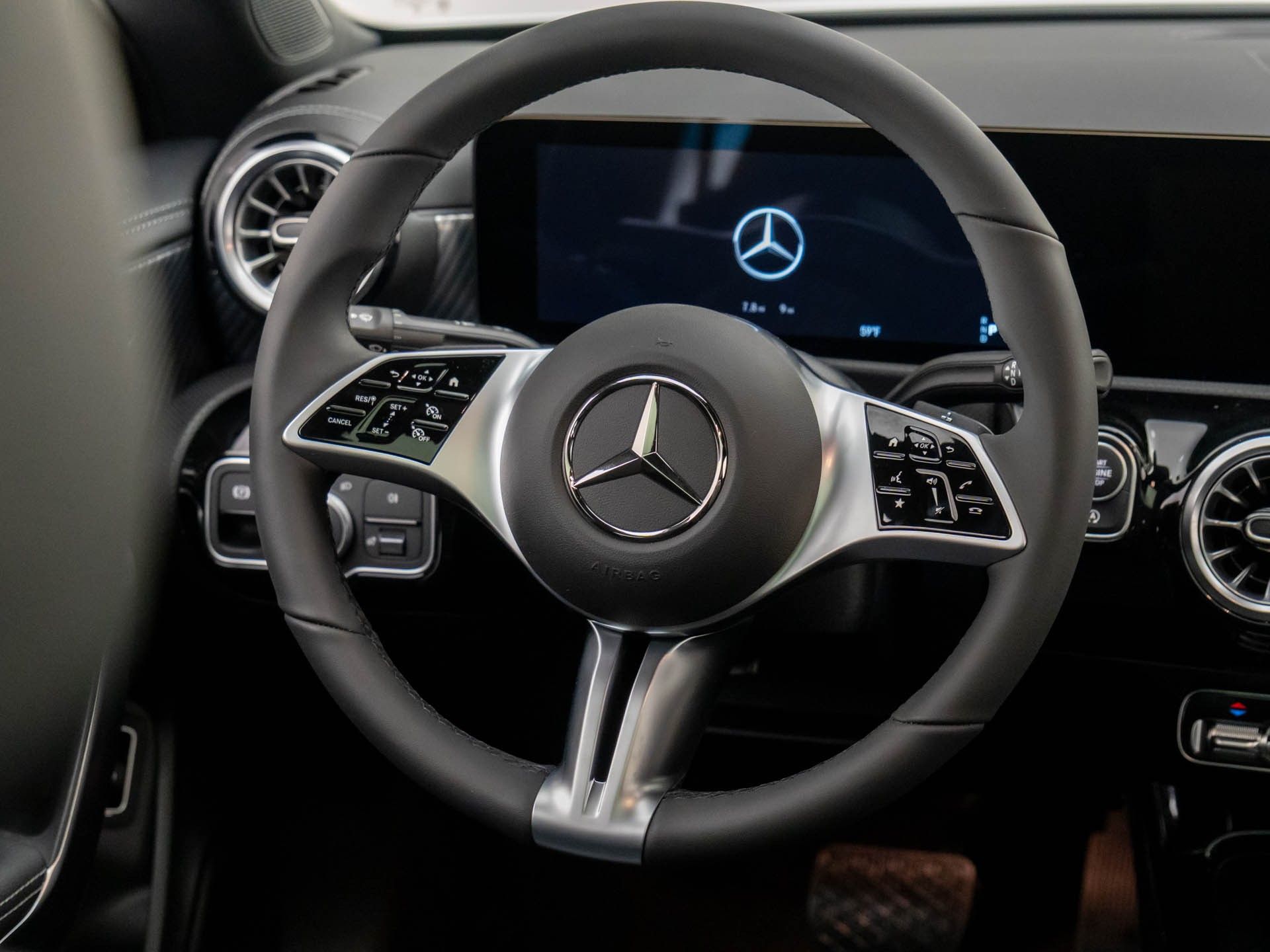 2025 Mercedes Benz CLA 250 4MATIC photo 11