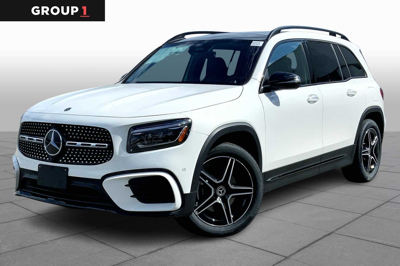 2025 Mercedes-Benz GLB Base's photo