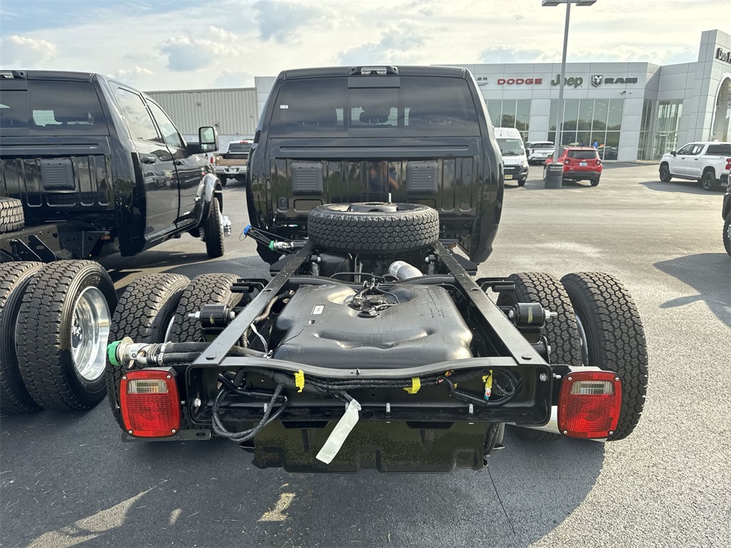 2026 Ram 3500 Laramie photo 27