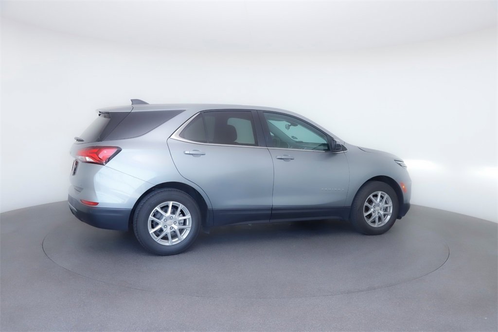 2024 Chevrolet Equinox photo 8