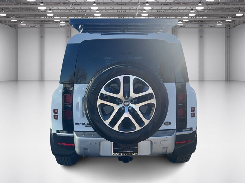 2020 Land Rover Defender 110 HSE photo 4