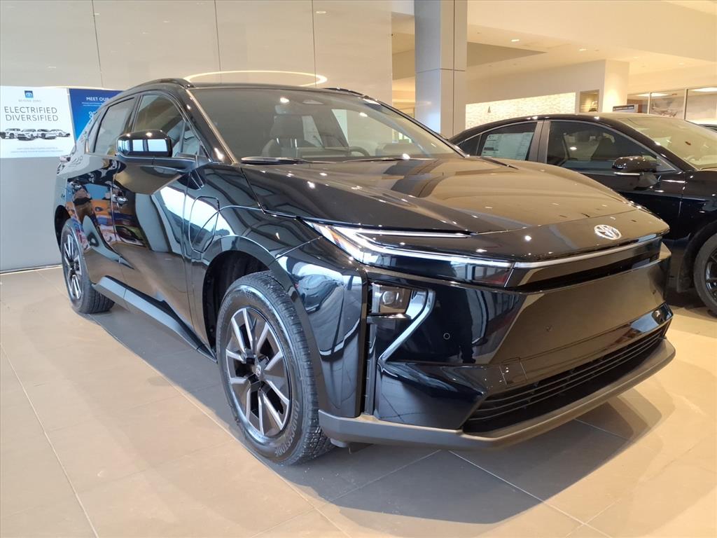 2026 Toyota bZ XLE's photo