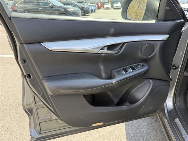 2021 Infiniti QX50 Luxe AWD photo 25