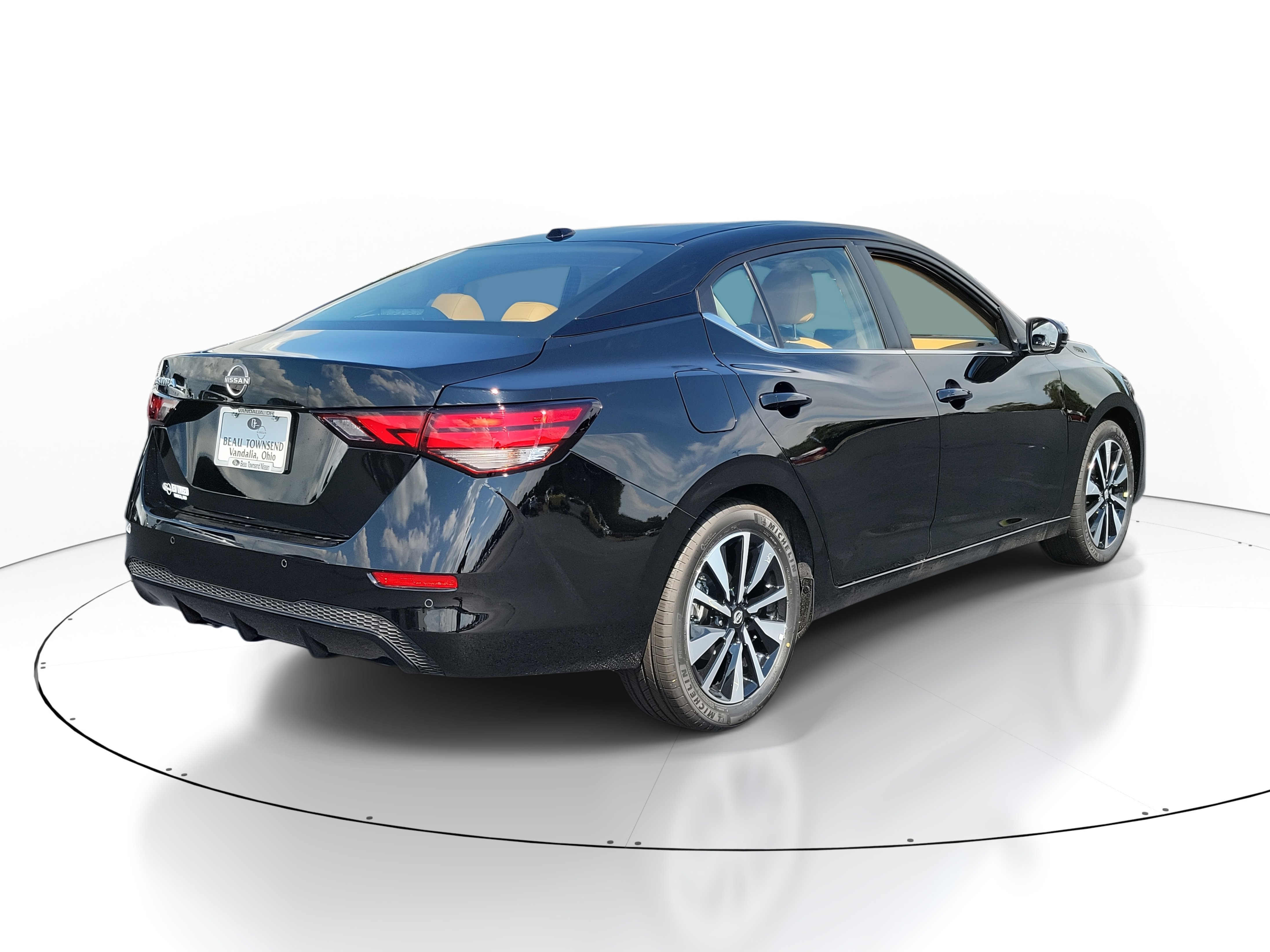 2025 Nissan Sentra SV photo 4