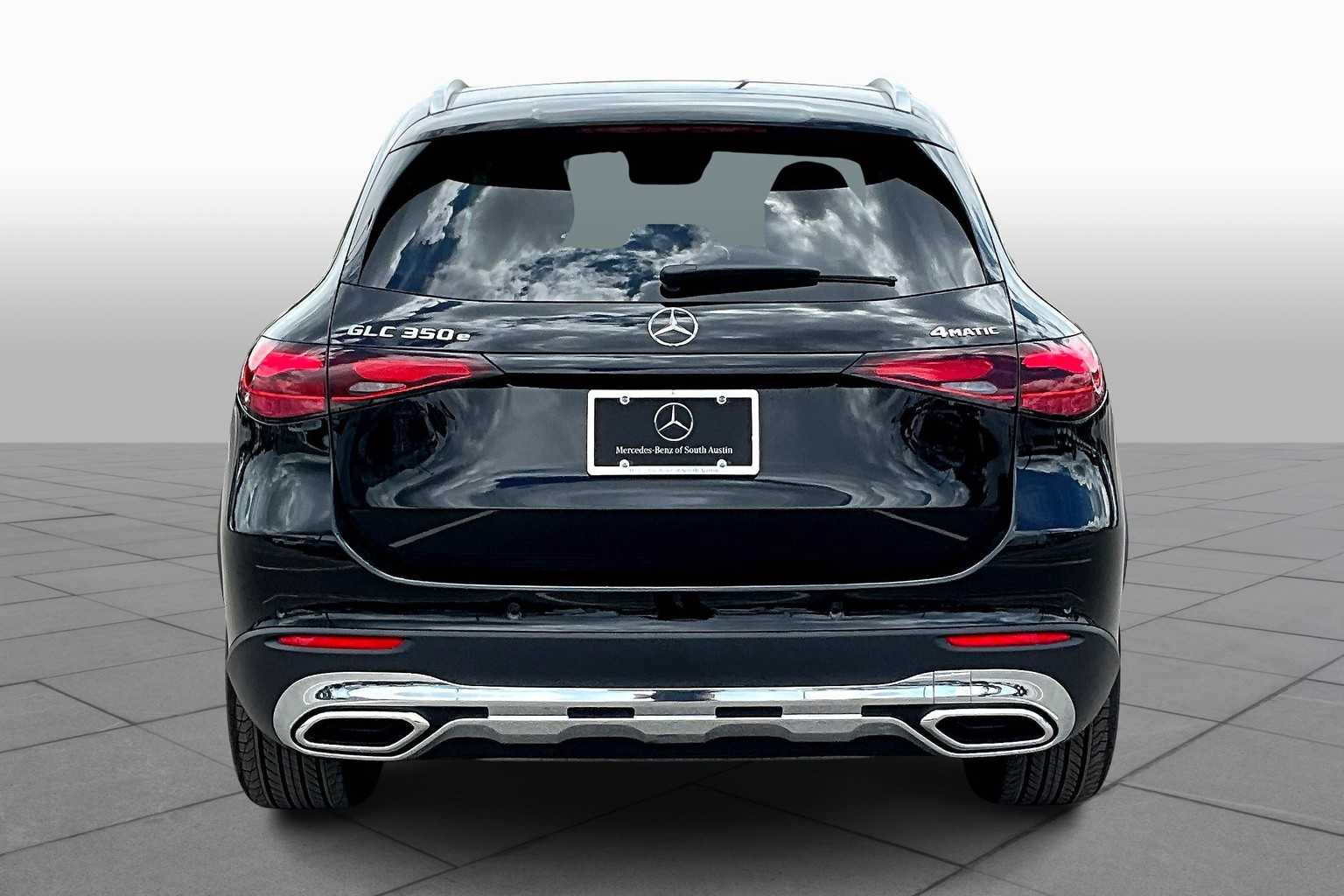 2025 Mercedes Benz GLC 350e 4MATIC photo 3