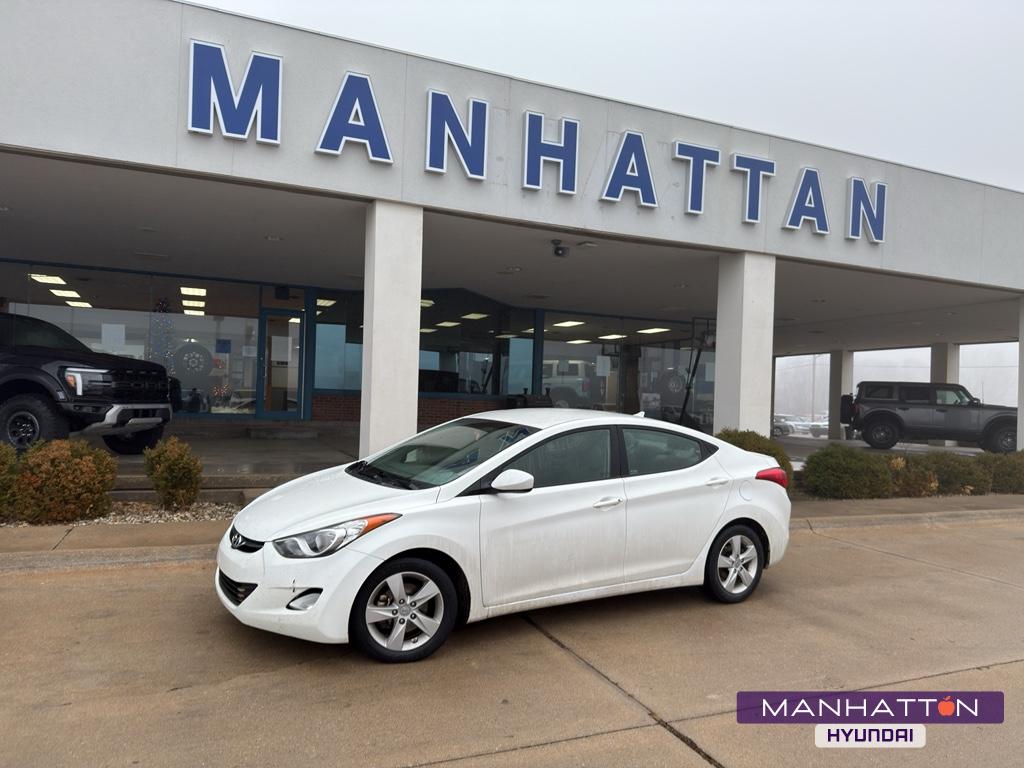 2013 Hyundai Elantra GLS's photo