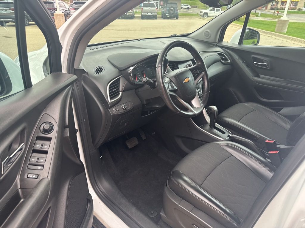 2022 Chevrolet Trax LT photo 13