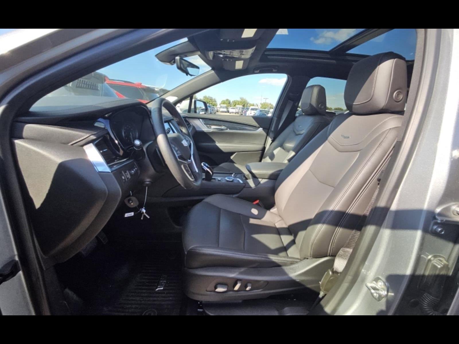 2025 Cadillac XT5 Premium Luxury photo 3