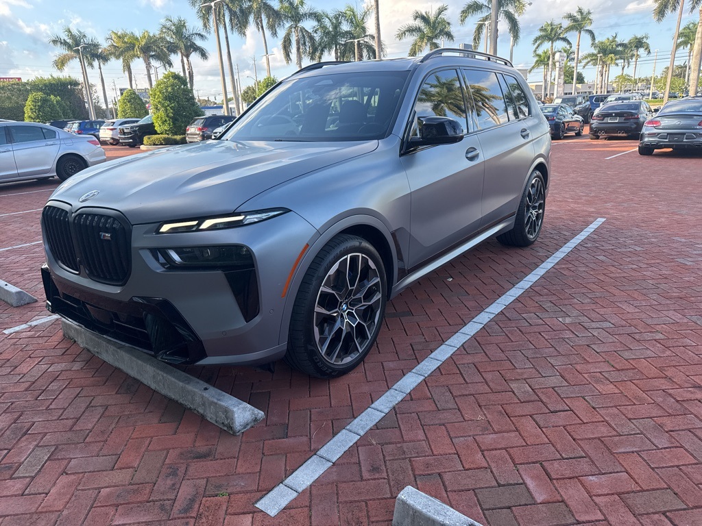 2023 Bmw X7 M60i photo 2