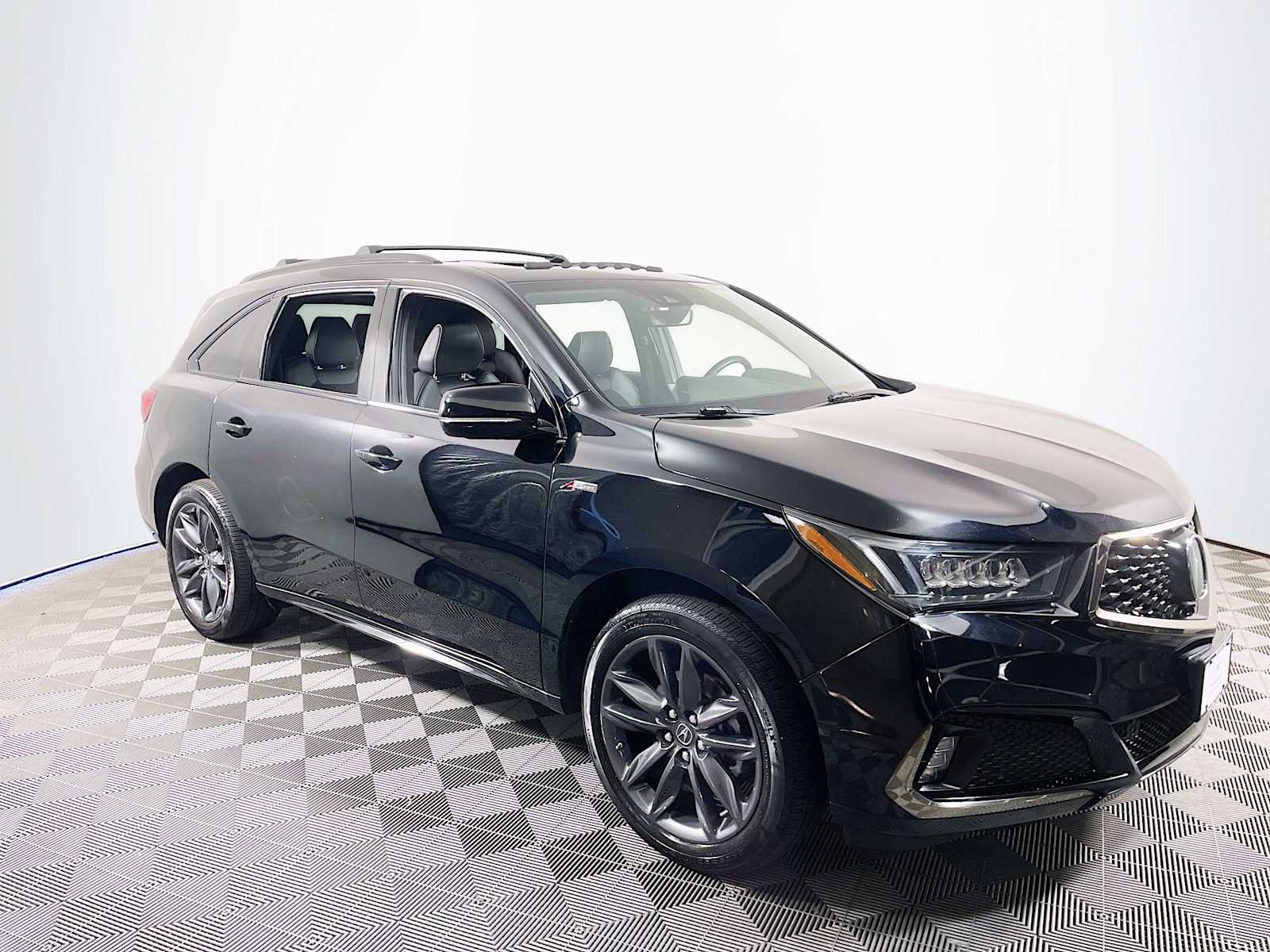 2020 Acura MDX Technology A-Spec photo 3
