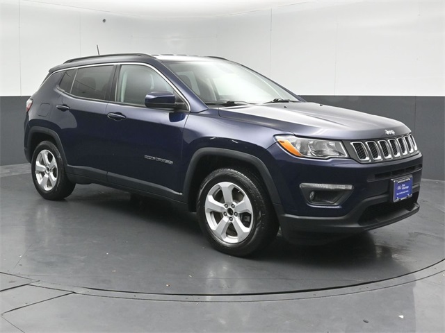 2017 JEEP COMPASS - Image 1