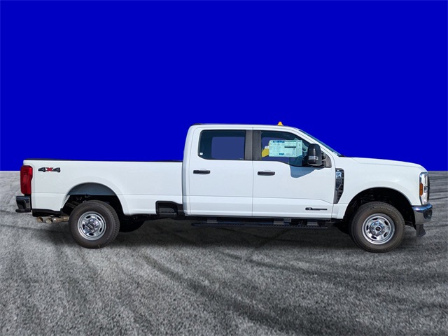 2026 Ford F-350 photo 3