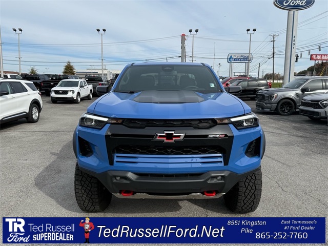 2025 Chevrolet Colorado ZR2 photo 2