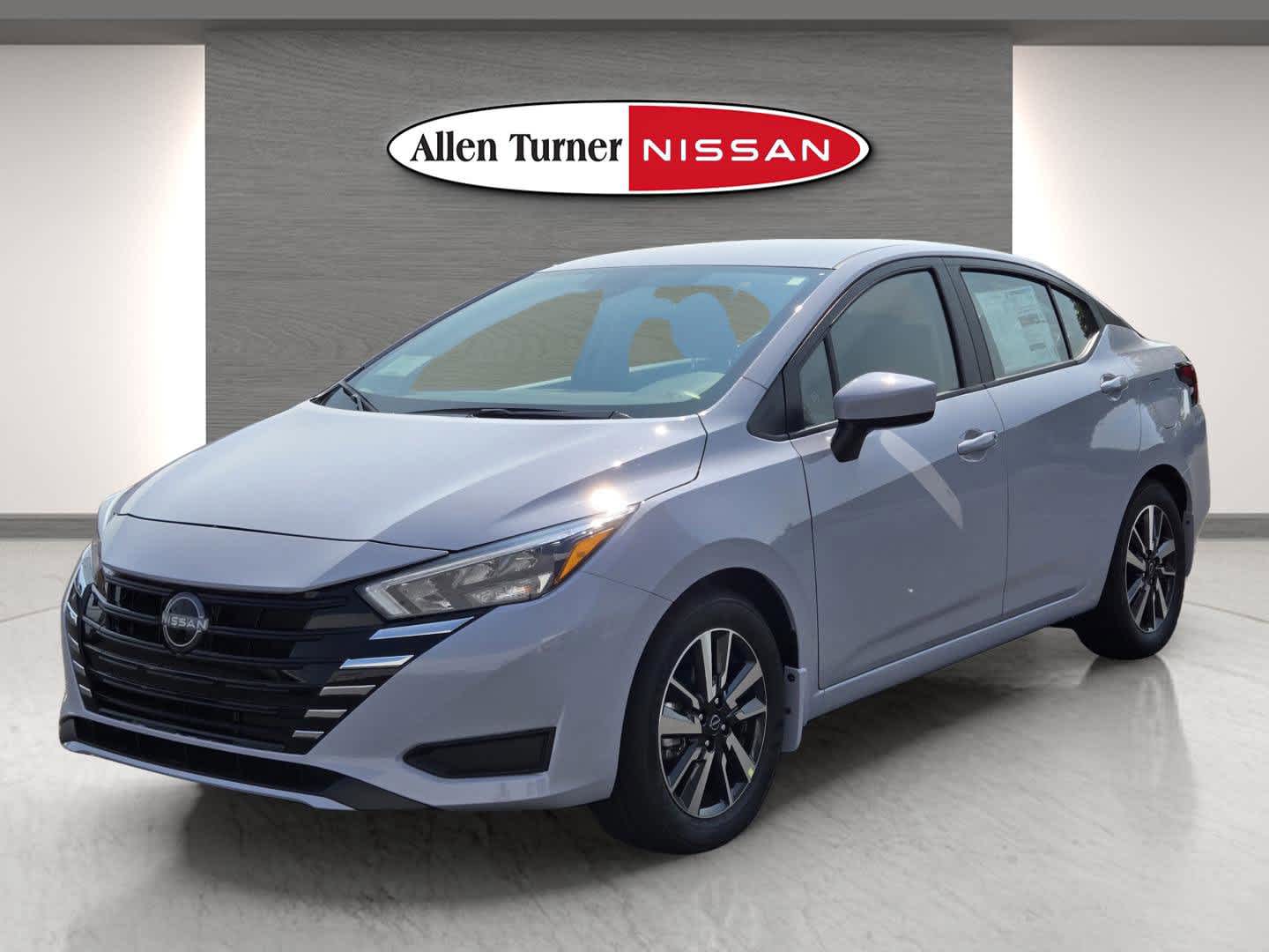 2025 Nissan Versa SV photo 3