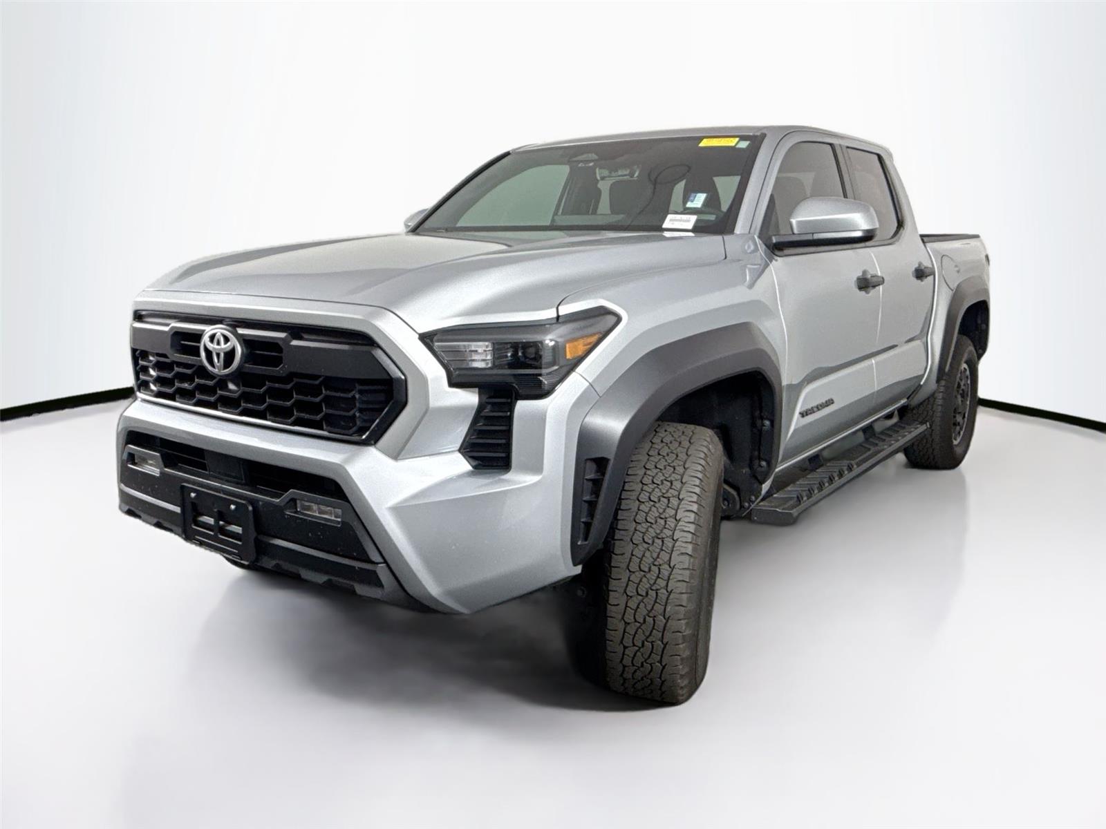 2024 Toyota Tacoma TRD photo 2
