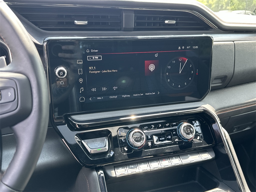 2024 GMC SIERRA - Image 13