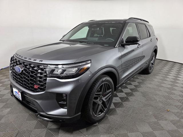2025 Ford Explorer ST's photo