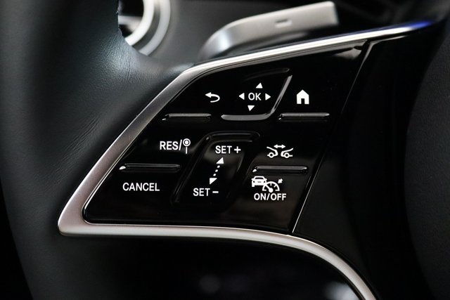 2025 Mercedes Benz E 350 4MATIC photo 4