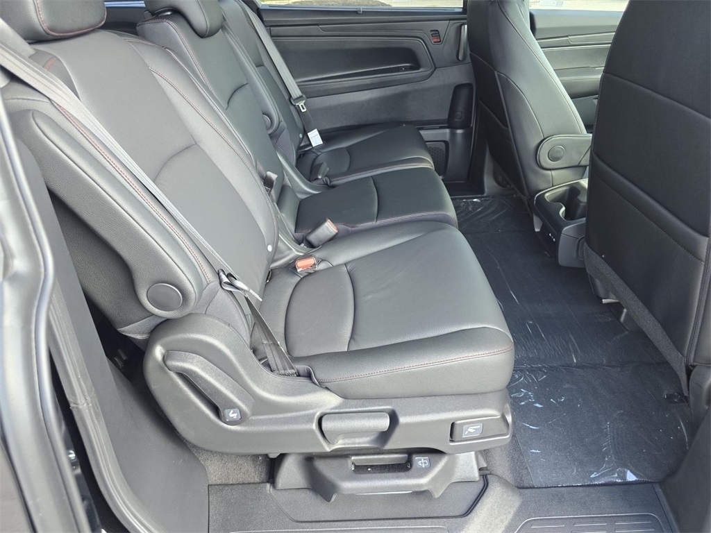 2026 Honda Odyssey photo 18