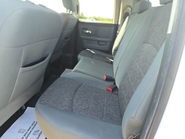 2018 Ram 1500 SLT photo 22