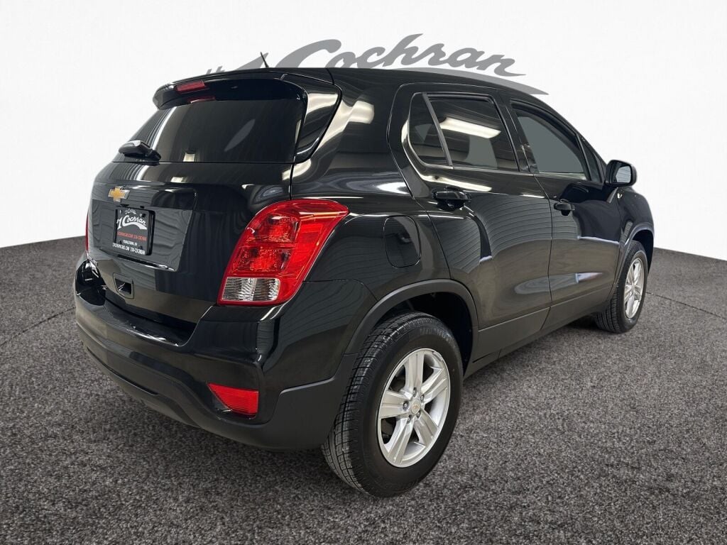 2022 Chevrolet Trax LS photo 20