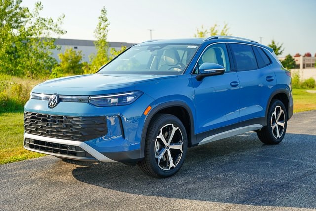 2025 Volkswagen Tiguan SE photo 6