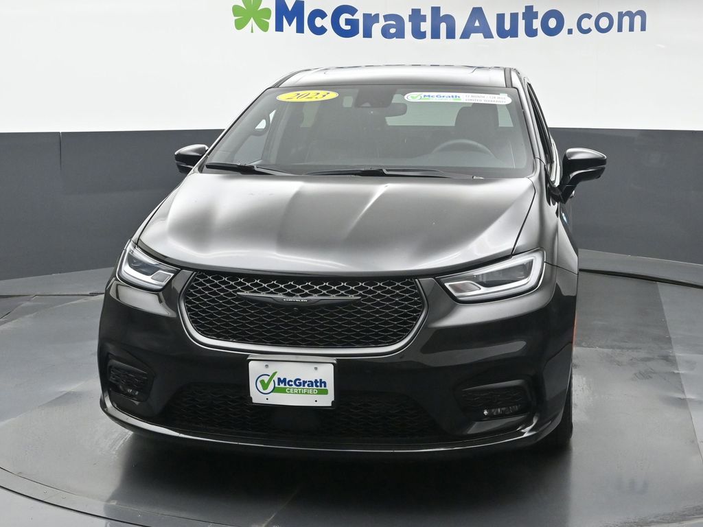 2023 Chrysler Pacifica Hybrid Limited photo 4