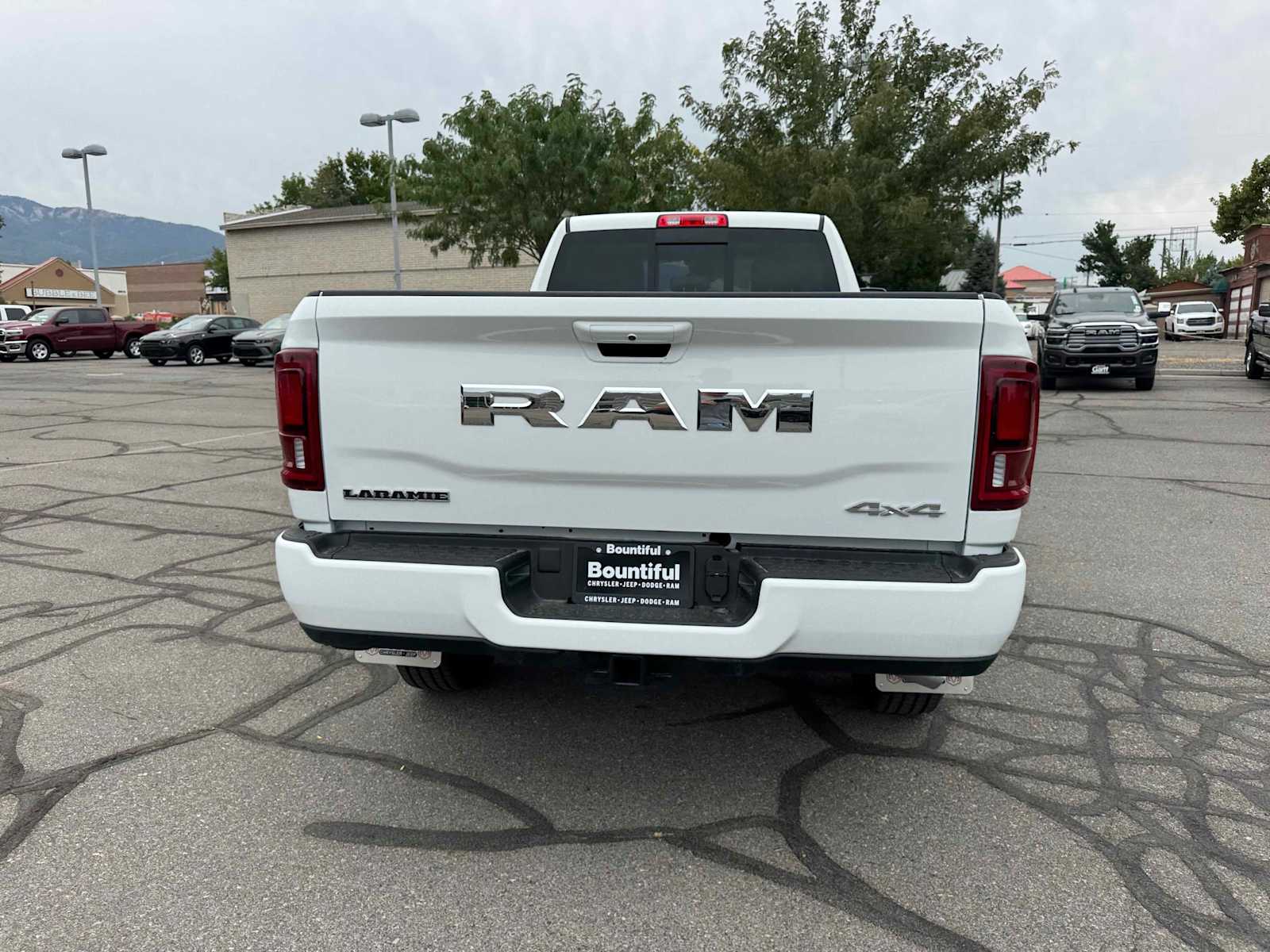 2025 Ram 3500 Laramie photo 4