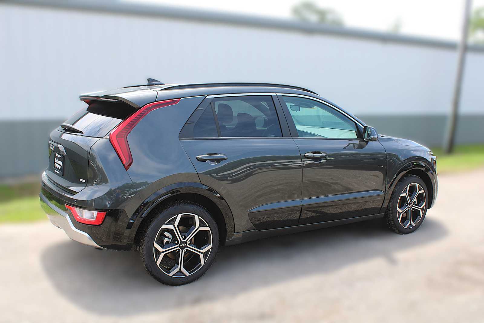 2025 Kia Niro EX Touring photo 5
