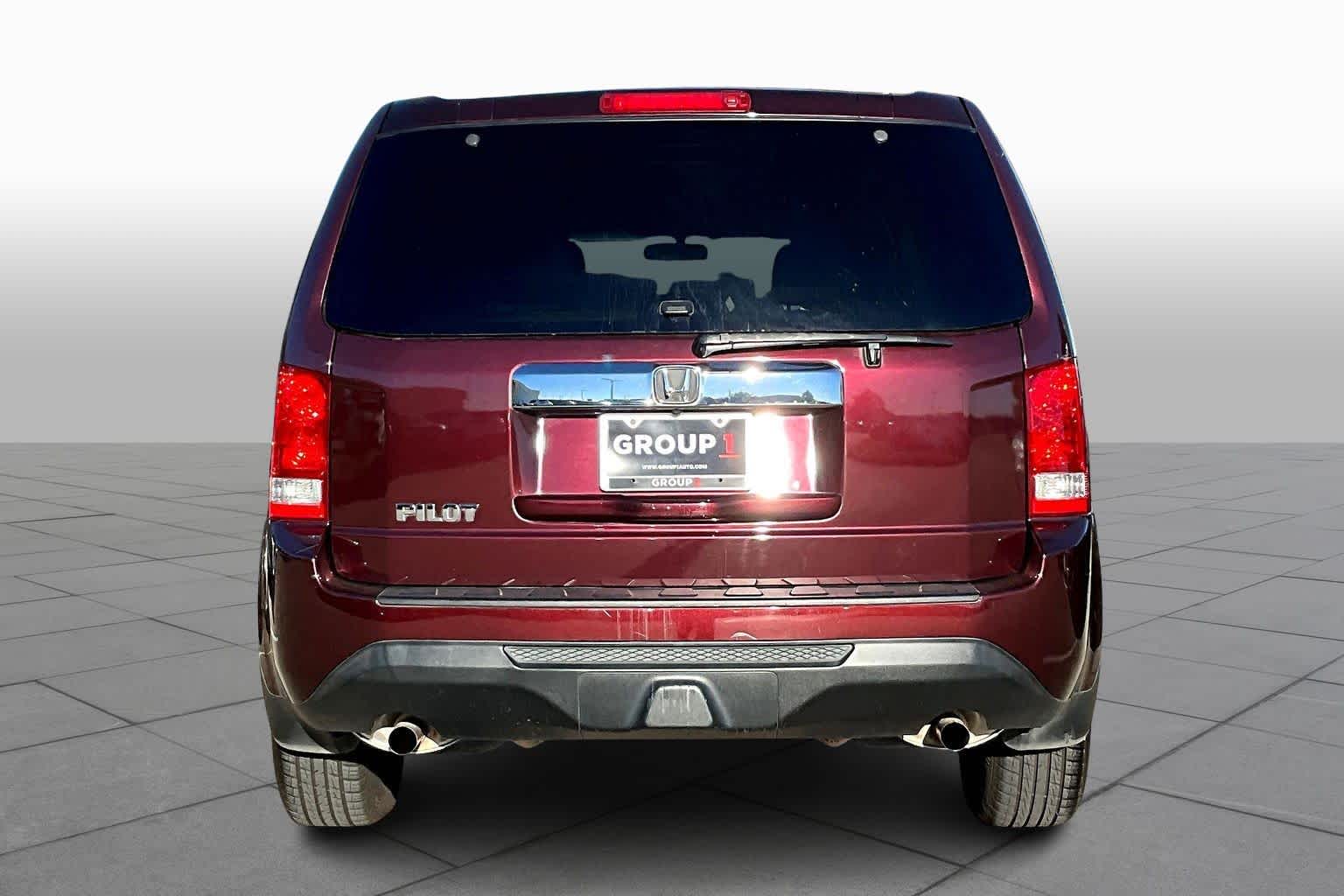 2015 Honda Pilot LX photo 4