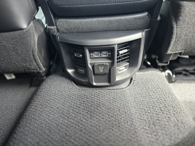 2024 Ram 2500 Laramie photo 9