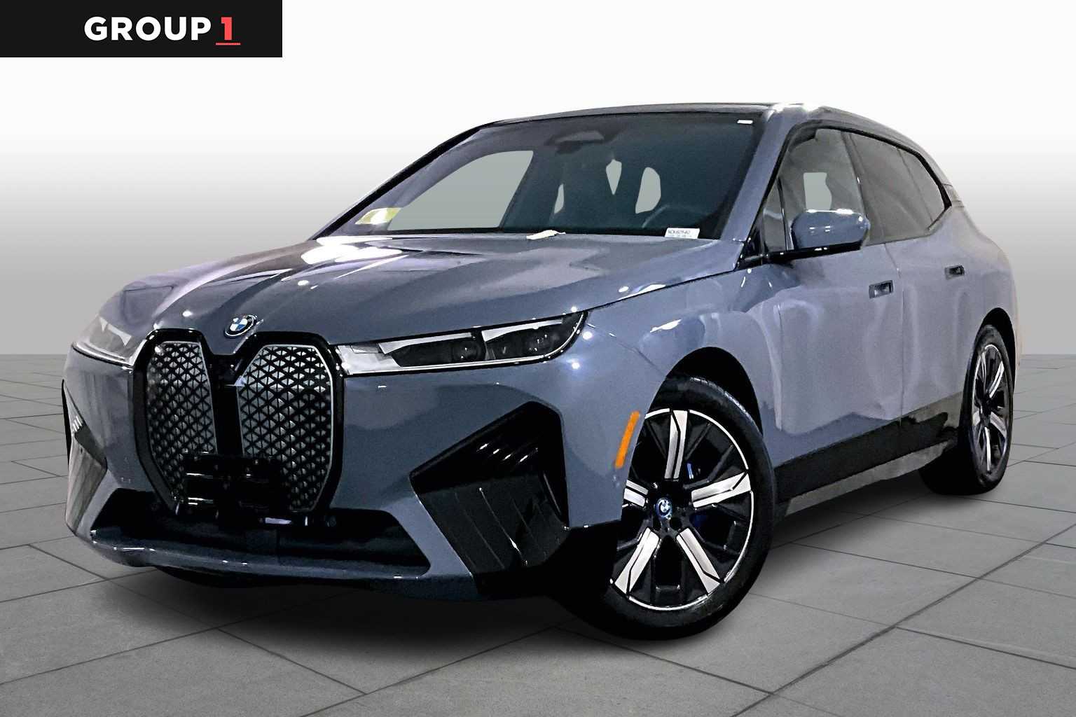 2022 BMW iX Base's photo