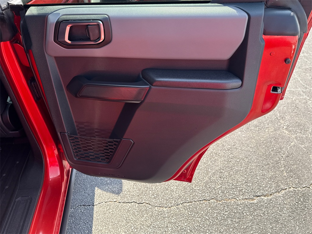 2024 Ford Bronco Black Diamond photo 14