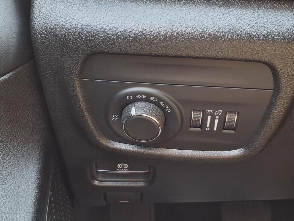 2023 Jeep Grand Cherokee Altitude photo 30
