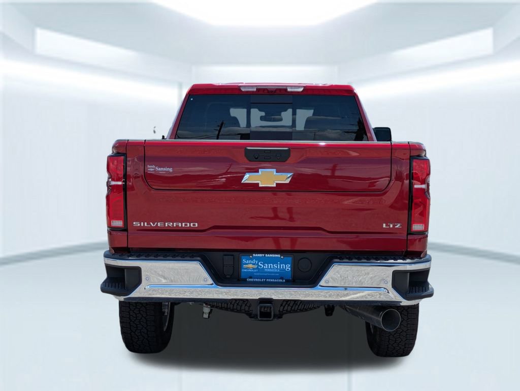 2025 Chevrolet Silverado 2500HD LTZ photo 4