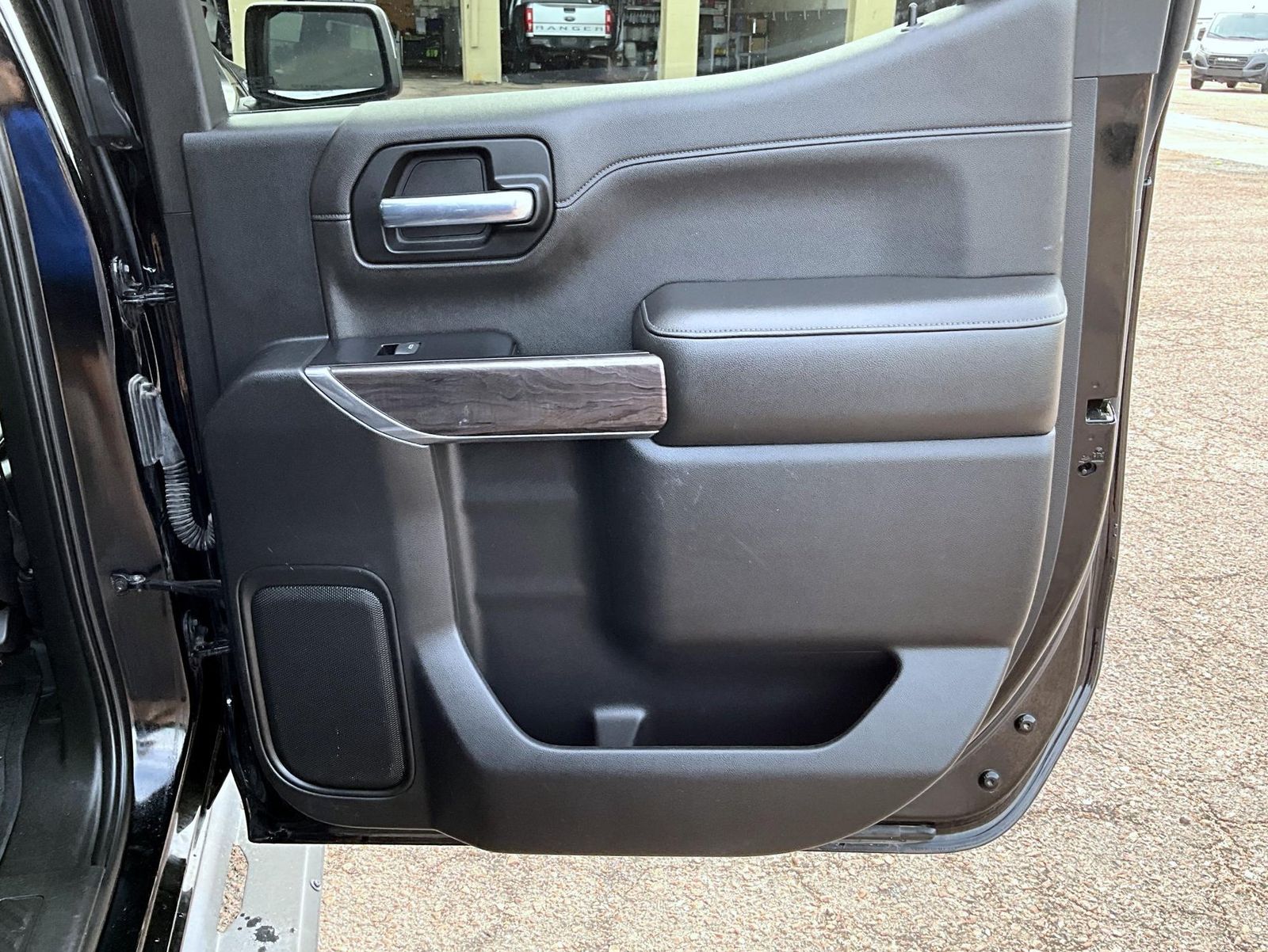 2019 Chevrolet Silverado 1500 LTZ photo 19