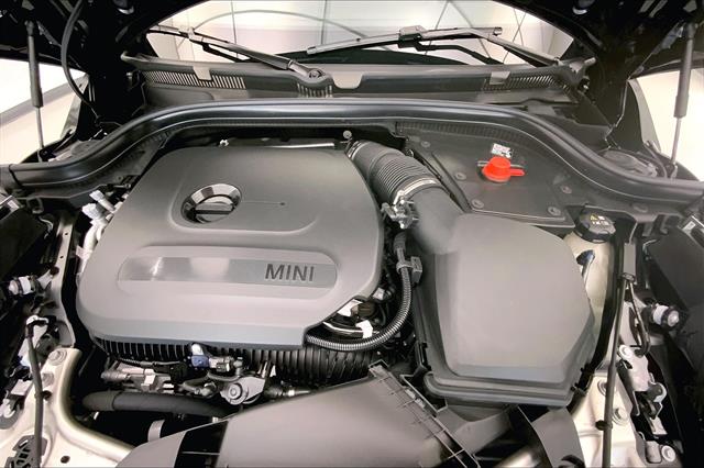 2025 Mini Cooper S Hardtop 2 Door Iconic photo 7