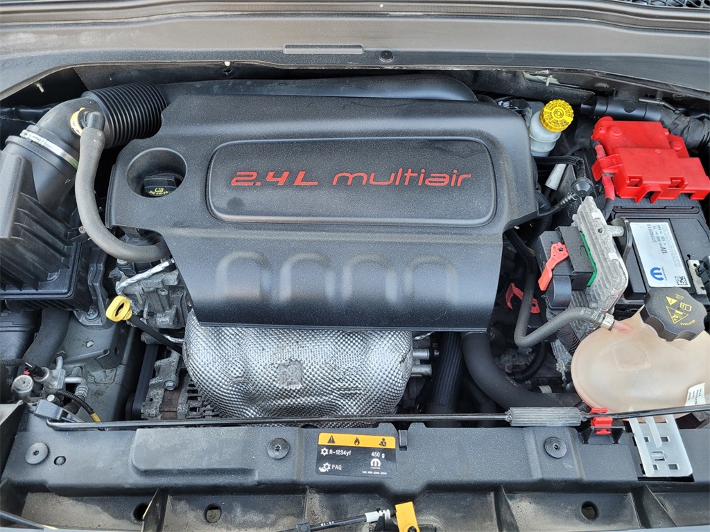 2019 Jeep Renegade Latitude North Edition photo 28