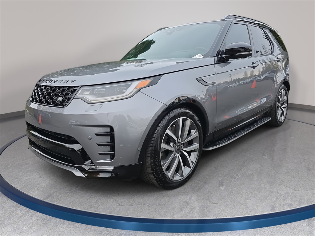 2025 Land Rover Discovery Dynamic SE's photo