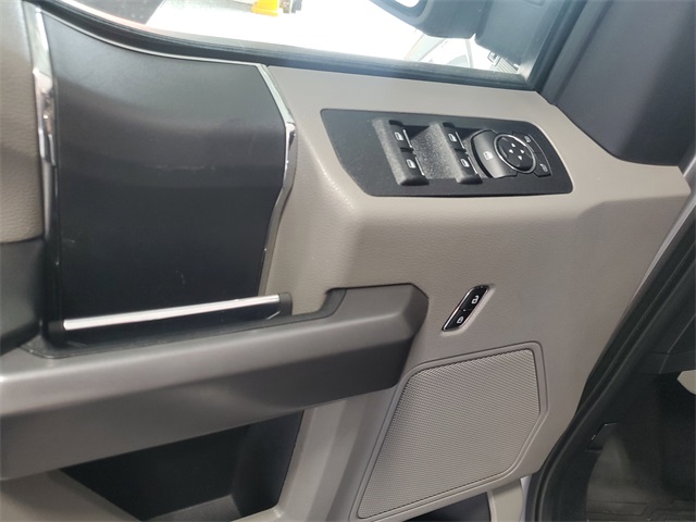 2020 Ford F-150 XLT photo 6
