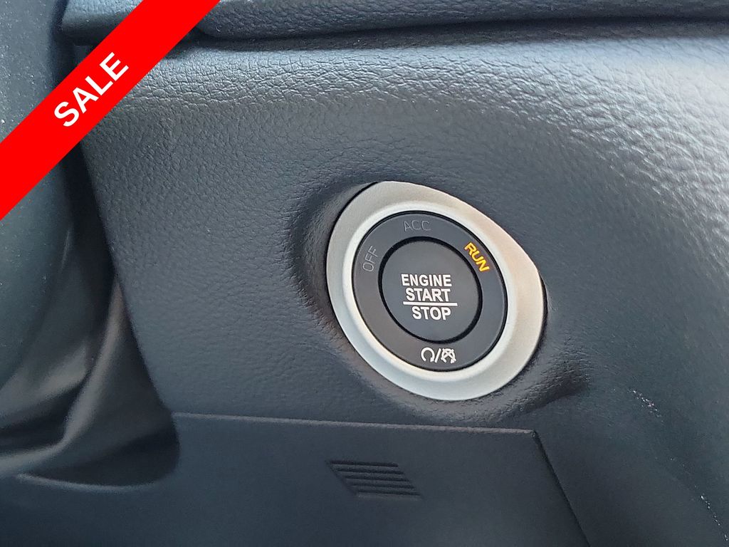 2025 Chrysler Pacifica photo 35