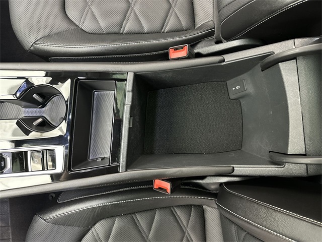 2025 Volkswagen Atlas SE Technology photo 11