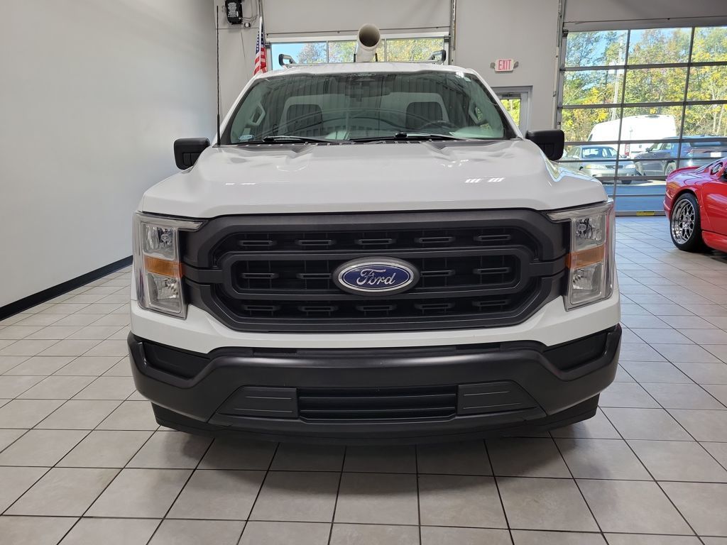 2022 Ford F-150 XL photo 2