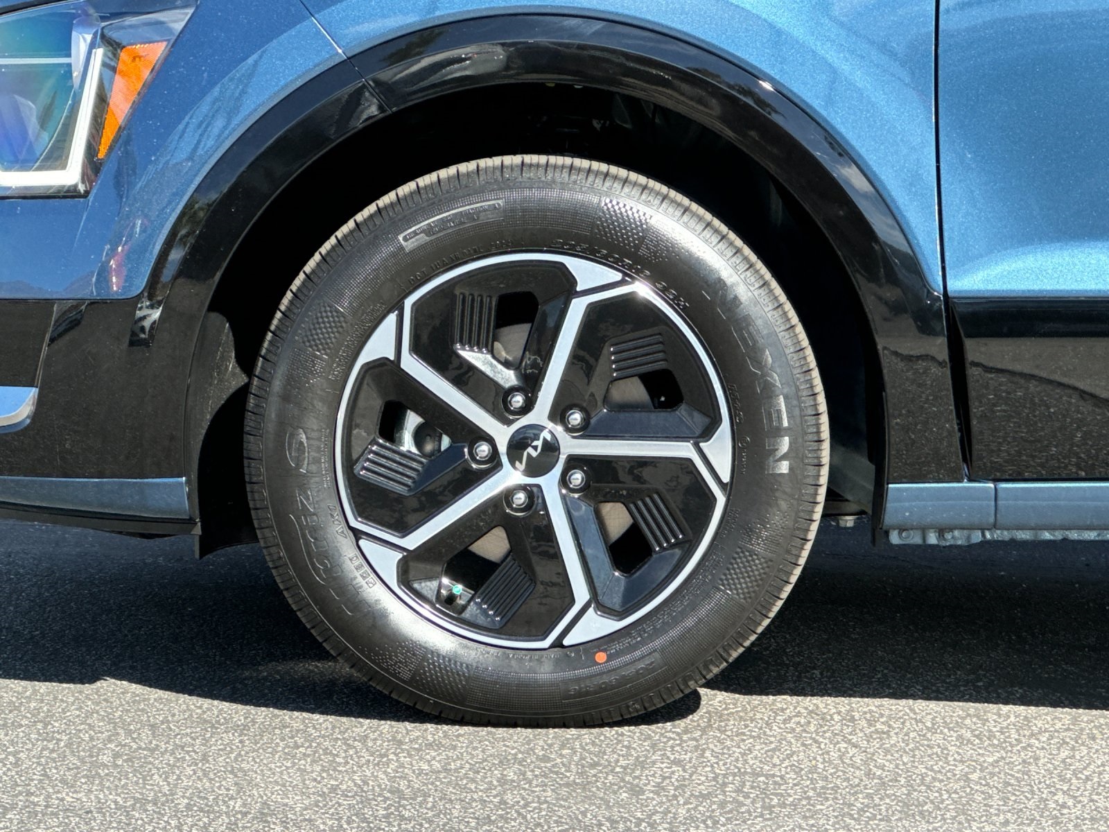 2025 Kia Niro SX Touring photo 33